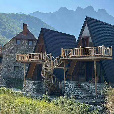 Hostel Kukaj *