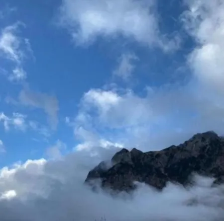 Kukaj אכסניה *