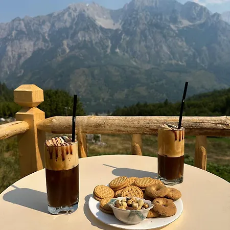 אכסניה Kukaj *