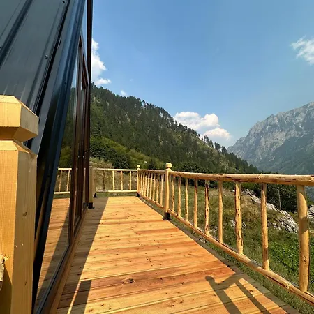 אכסניה Kukaj ולבונה