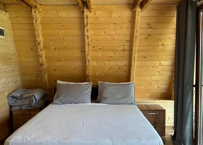 旅馆 Kukaj 瓦勒博内